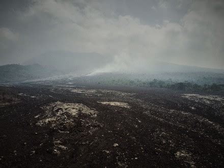 mount nyiragongo eruption Stock Photos (Exclusive) | Shutterstock