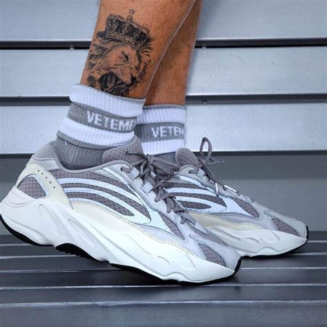 Adidas Yeezy Boost 700 V2 Static Ef2829