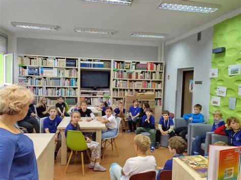 Spotkanie W Bibliotece Klasa B Szko A Podstawowa Nr