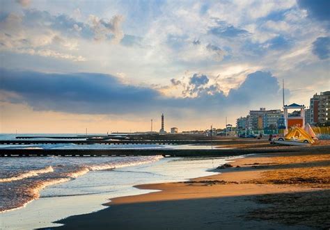 Chioggia Beach, Italy - Beach Guide, Info, Photos - BeachAtlas