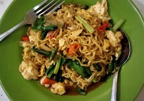 Resep Indomie Mie Goreng Nyemek Oleh Silvy Cookpad