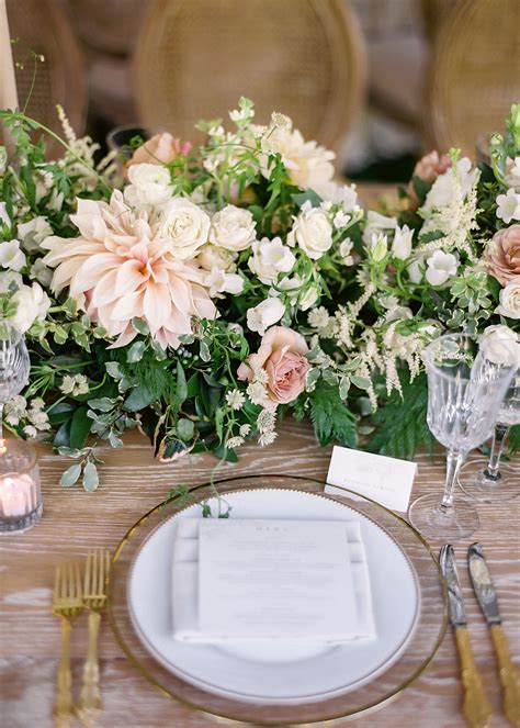 20 Pretty Dahlia Wedding Centerpieces Martha Stewart Weddings