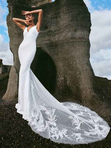 Pronovias La Nuova Collezione Di Abiti Da Sposa Pronovias