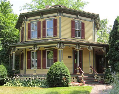 Victorian Architecture The History Of The Style And Characteristics