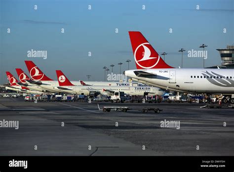 Logo de turkish airlines fotografías e imágenes de alta resolución Alamy