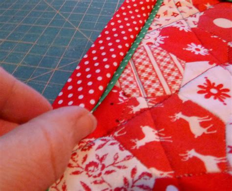 Sewn by Leila Gardunia: Flanges! a tutorial for making a flanged binding