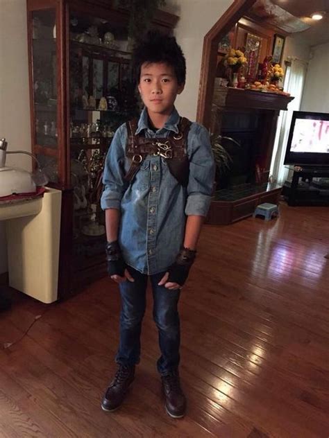 31 Amazing Literary Halloween Costumes Runners Outfit Maze Runner