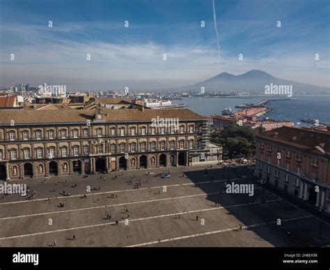 Luftaufnahme Der Piazza Del Plebiscito Neapel Kampanien Italien