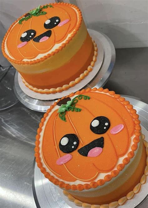 Pin By Cuqui Velezdenieves On Cakes In Halloween Cake Decorating