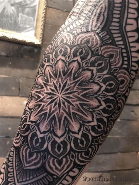 Mandala Tattoo Geometria Tattoo Pontilhismo Tattoo Dövme