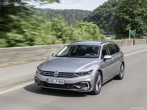 2020 Volkswagen Passat Gte Variant Plug In Hybrid Eu Spec Front Three Quarter Wallpaper