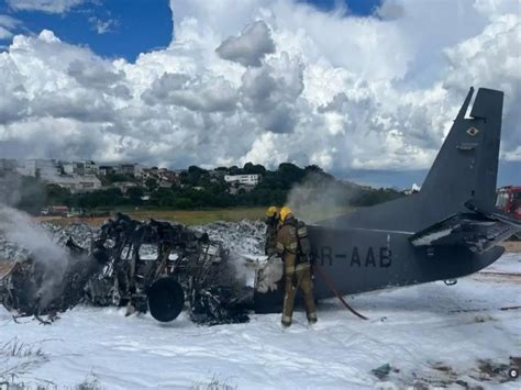 Duas pessoas morrem e uma fica ferida em queda de avião da Polícia