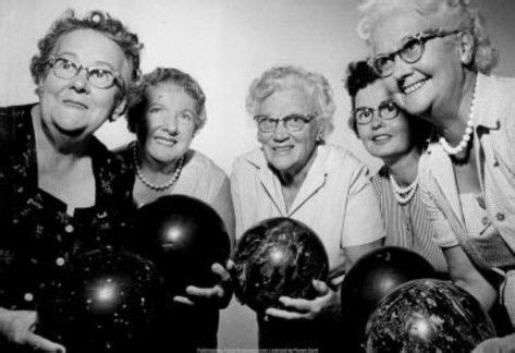 1962 Women's Bowling Team. | Bowling team, Bowling league, Bowling