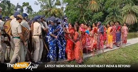 As Police Arrive To Arrest Accused In Sandeshkhali Local Women Resist Scuffle Breaks Out Amit