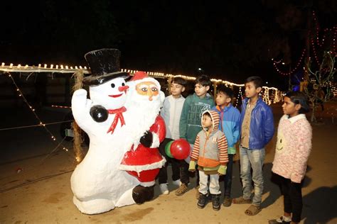 Pakistani Christians Celebrate Christmas In Joy Xinhua