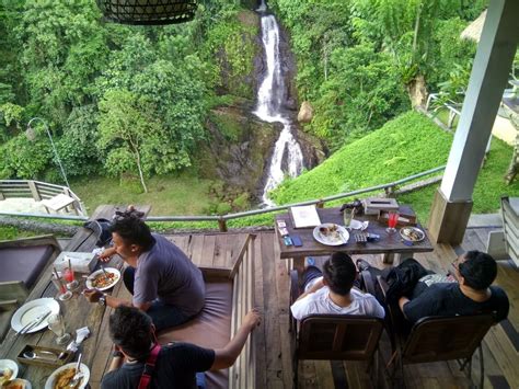 Rekomendasi Wisata Kuliner Makanan Khas Bali Warung Layana Ubud