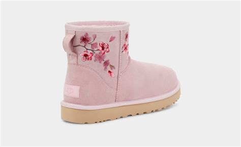 Classic Mini Blossom Boot Ugg® Official