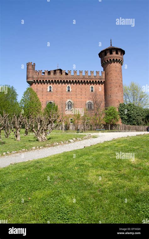 Castello Del Valentino Torino Immagini E Fotografie Stock Ad Alta