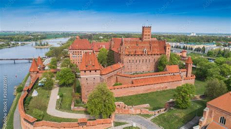 Photo Malbork Nad Rzek Nogat Najwi Kszy Redniowieczny Murowany Zamek