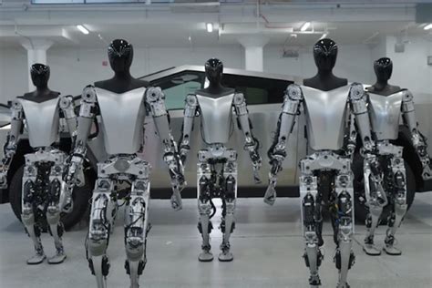 Teslas Next Generation Humanoid Robot Makes Its Debut Techwise