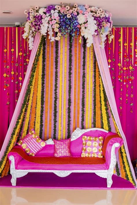 Mehndi Decoration Ideas That Are Simple And Classy Wedding Décor