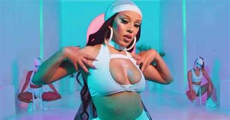 Doja Cat Se Revolta Elon Musk Ap S N O Conseguir Mudar Seu Nome No