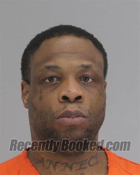 Recent Booking Mugshot For FARIO WASHINGTON In Dallas County Texas