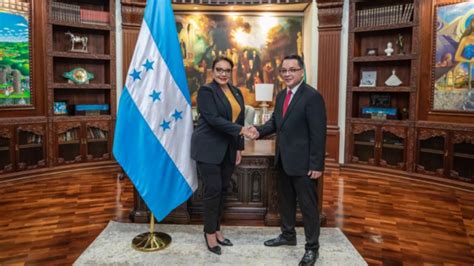 Presidenta Xiomara Castro Juramenta A Nuevos Embajadores De Honduras