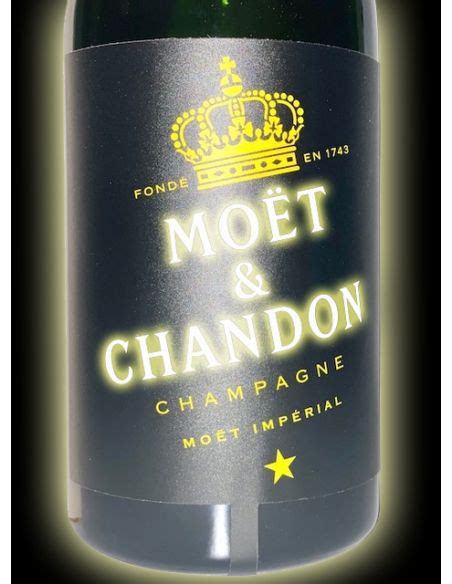 Mo T Chandon Brut Imp Rial Limited Edition Flashing Light Jeroboa