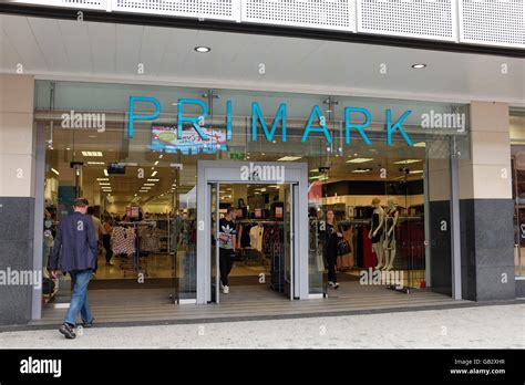 Primark Store Front Fotos Und Bildmaterial In Hoher Auflösung Alamy