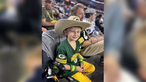 Wisconsin Dells family reacts to their kids' viral Packers-Cowboys game moment