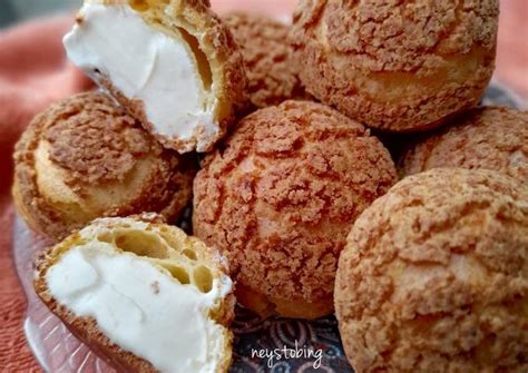 Resep 362 Choux au Craquelin with Diplomat Cream oleh 𝚗𝚎𝚢 𝚜𝚊𝚗𝚝𝚒