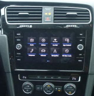 VW Golf VII Écran Android 14 CarPlay GPS Tactile