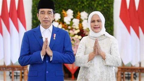 Presiden Joko Widodo Dan Ibu Iriana Sampaikan Ucapan Selamat Idul Fitri