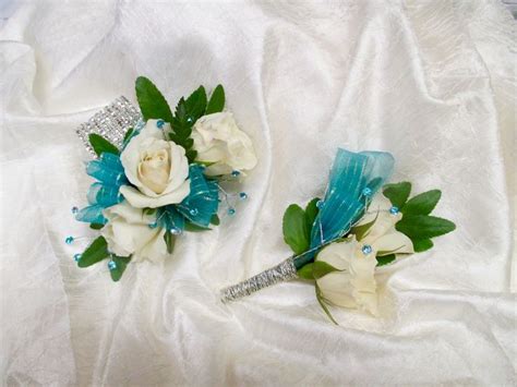 Elegant White Majolika Spray Rose Corsage And Boutonniere Set