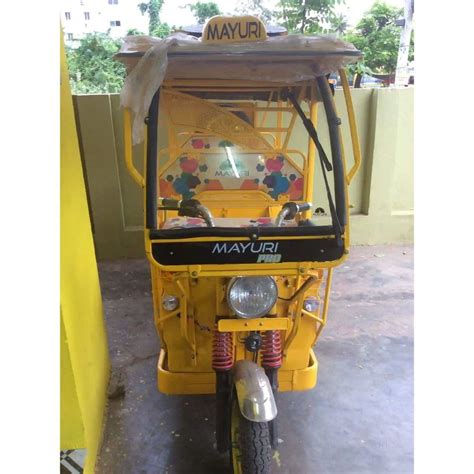 Mayuri Pro Yellow E Rickshaw Vehicle Capacity Seater At Rs