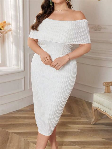 Shein Modely Robe Moulante Grande Taille Avec Tissu Textur Et Design