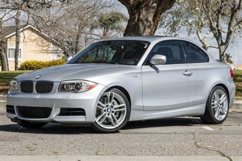 2012 BMW 135I Coupe M Sport 6-Speed VIN: WBAUC9C59CVM12894 - CLASSIC.COM