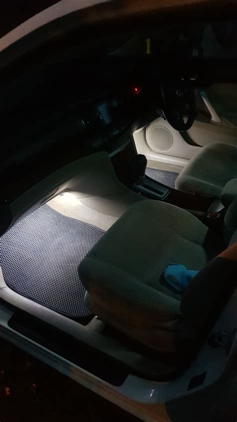 Подсветка ног💡 — Toyota Premio (T240), 1,8 л, 2002 года | стайлинг | DRIVE2