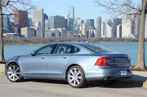 2017 Volvo S90 Review By Larry Nutson