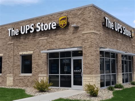 The Ups Store Ship And Print Here 1104 E Cherry St