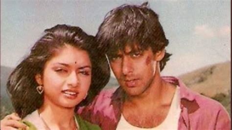 Salman Khan Bhagyashree Film Maine Pyar Kiya Turns 32 Years Pr 32