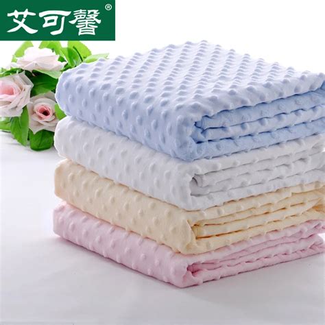 Export baby knitted fleece blanket baby double spring super soft fleece blanket blanket hole-in ...