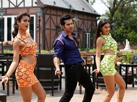 Main Tera Hero Nargis