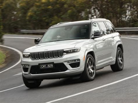 Jeep Grand Cherokee Review Price And Specification Carexpert