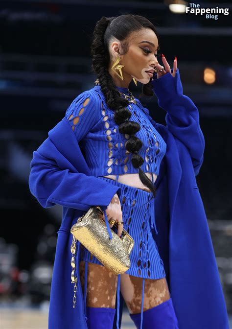 Winnie Harlow Displays Her Sexy Figure At The Washington Wizards Game