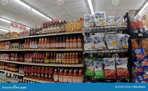 Piggly Wiggly Grocery Store Hot Sauce Section Editorial Stock Image Image Of South Piggly