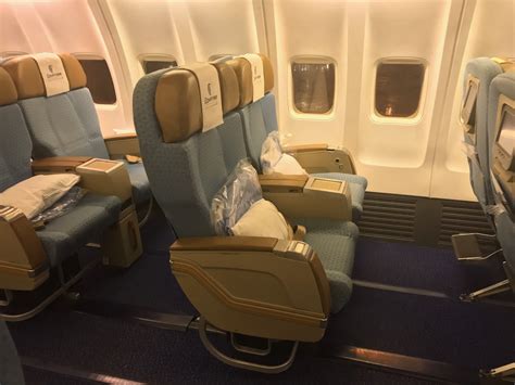 Review Egyptair 737 800 Business Class From Cairo To Beirut Live And