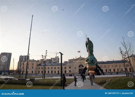 Spomenik Stefanu Nemanji Statue On The Glavna Zeleznicka Stanica Square