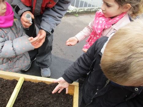 Cole Maternelle Jeanne Lecourt Bl R Quand Les Ps Jardinent